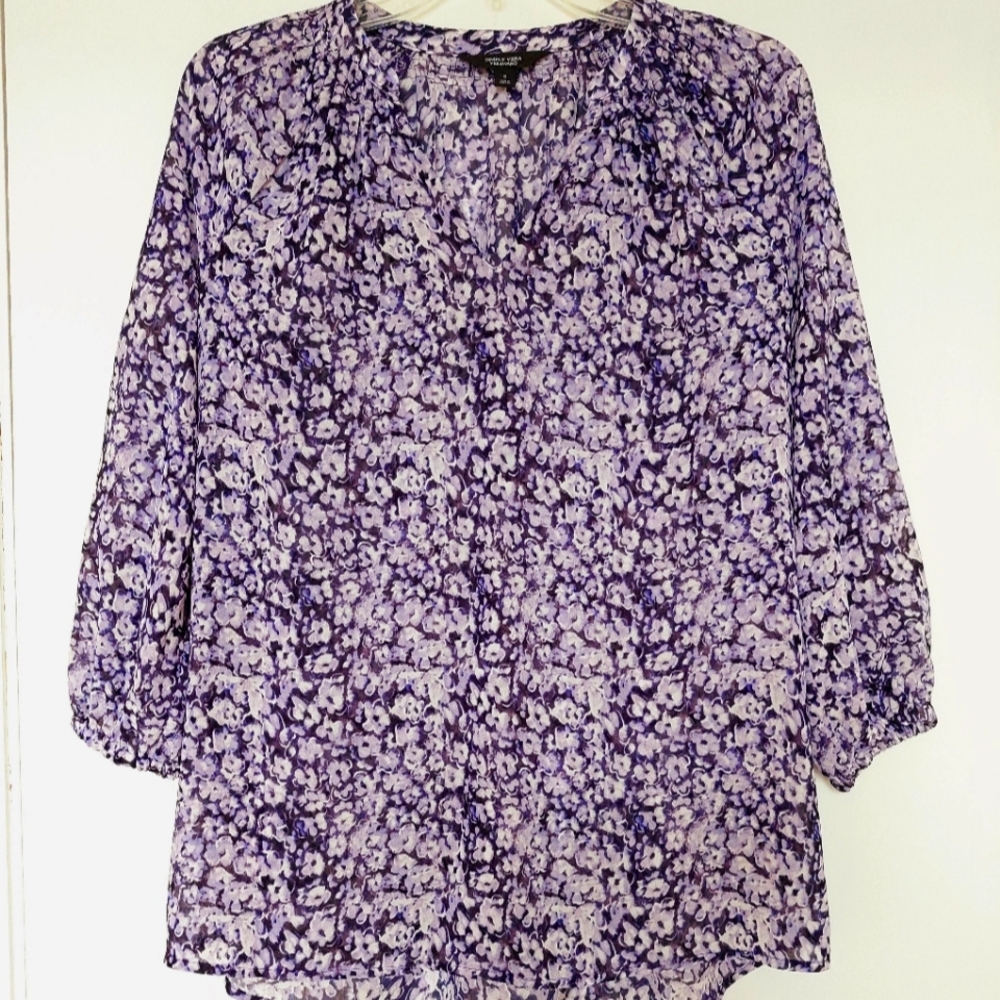 Simply Vera, Vera Wang NWOT blouse size S.